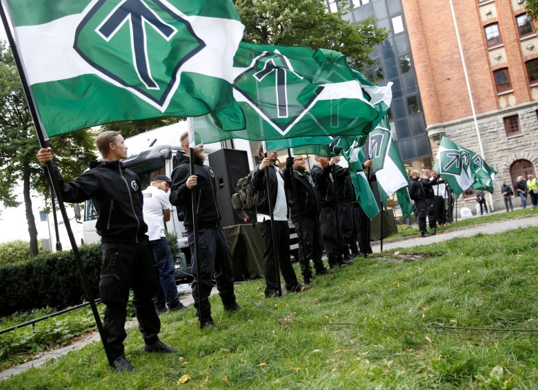 Unos 300 neonazis se manifiestan en Estocolmo bajo intensos abucheos