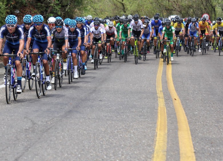 Duván Atapuma sigue los pasos de su tío Darwin en el ciclismo. Gracias a sus virtudes como escalador, el equipo antioqueño Avinal encontró un gran gregario. FOTOS Álvaro Tavera-colprensa