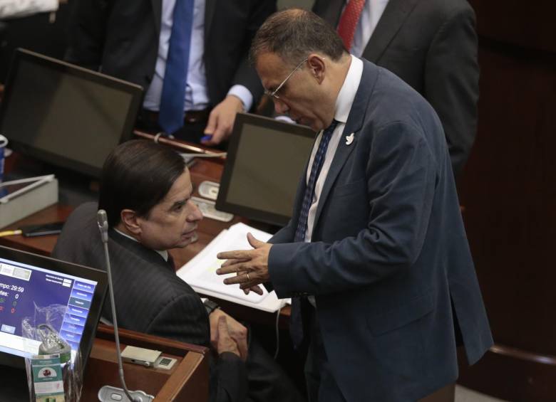 El ministro del Interior, Juan Fernando Cristo, aseguró que aún no están en campaña por el sí al plebiscito. FOTO COLPRENSA