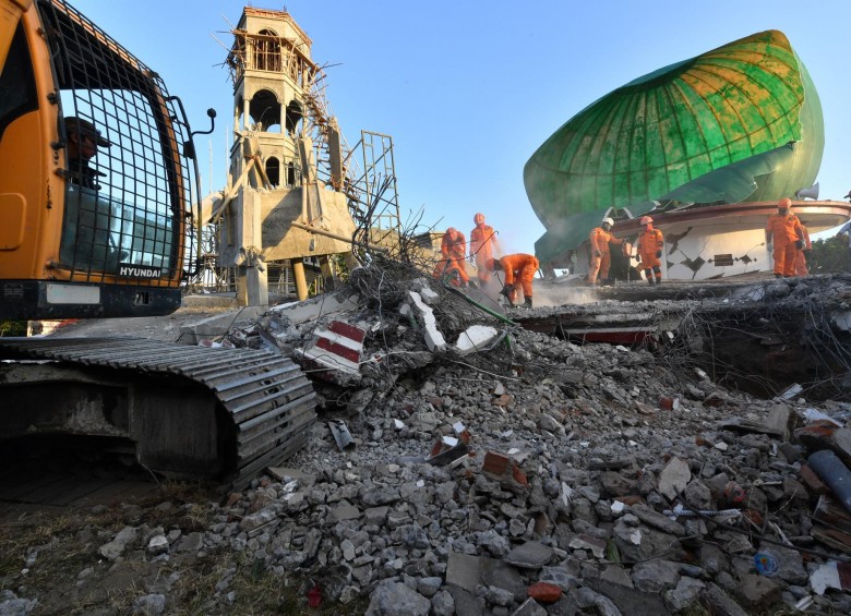 Construcciones destruidas tras terremoto en Indonesia. FOTO: AFP