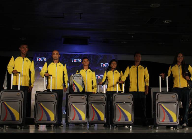 Así será el uniforme de los deportistas colombianos en los Juegos Olímpicos de Río 2016. FOTO COLPRENSA