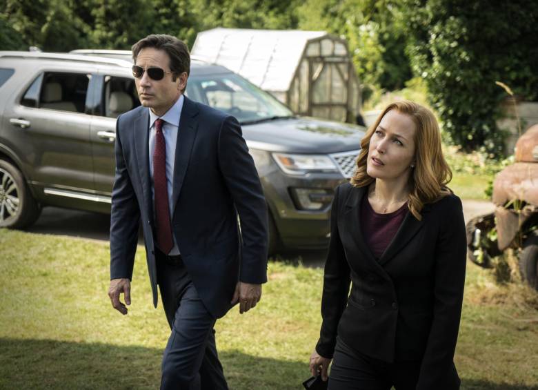 La actriz Gillian Anderson afirmó que para volver a la serie televisiva “The X-Files” le ofrecieron cobrar la mitad de sueldo que a su compañero de reparto David Duchovny. FOTO AP