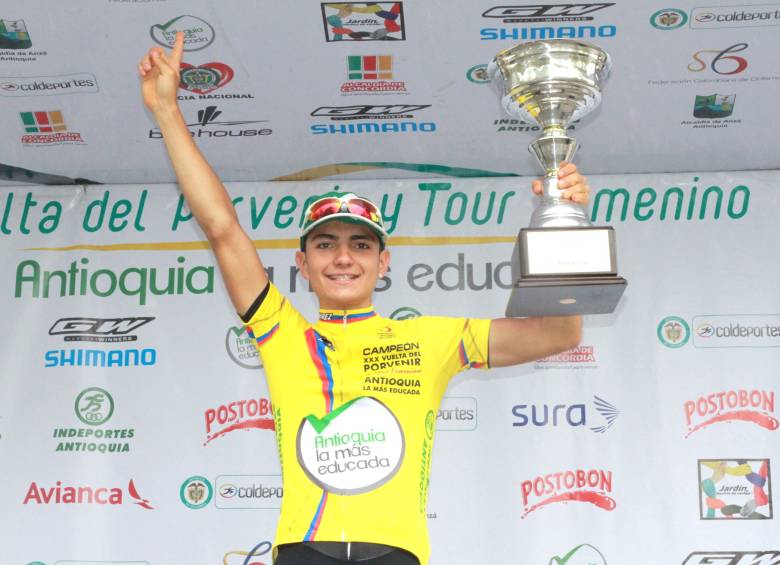 Brayan Fernández fue el campeón de la Vuelta del Porvenir, que culminó ayer en Jardín. FOTO CORTESÍA ORGULLO ANTIOQUEÑO