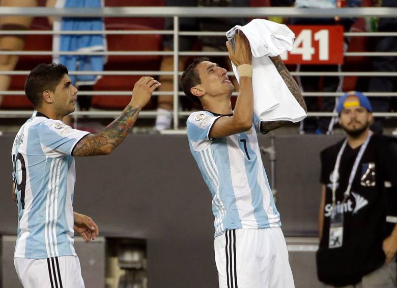 Ángel Di María le dedicó el gol anotado ante Chile a su abuela, quien falleció horas antes del partido. FOTO AP