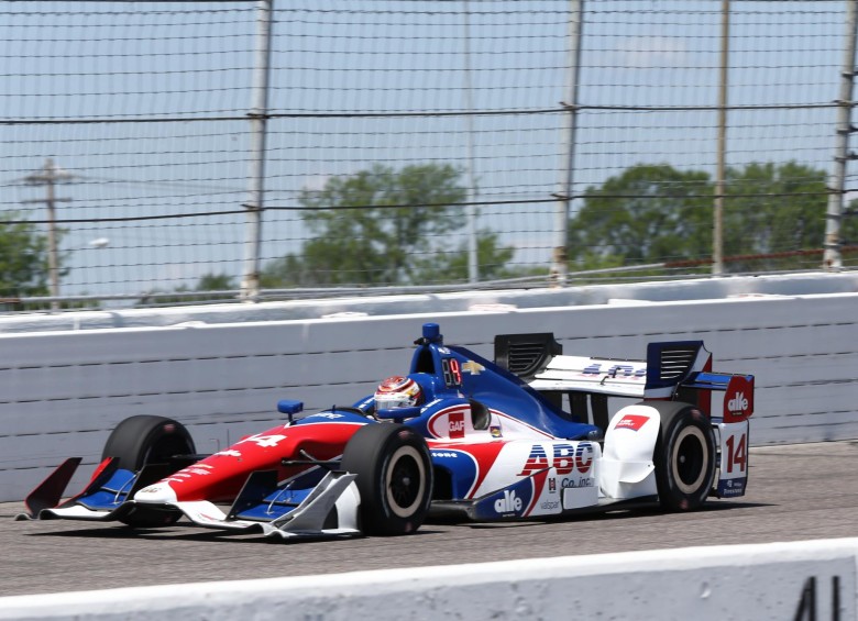 Carlos Muñoz estará este fin de semana en el Grand Prix de Indianápolis, abrebocas de las 500 Millas. FOTO cortesía AJ Foyt