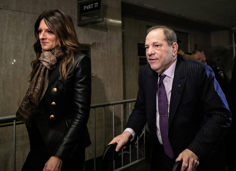 Harvey Weinstein con su abogada Donna Rotunno. Foto: AFP