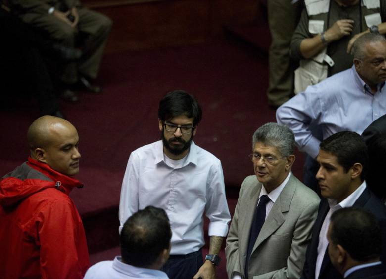 Como ha pasado muy pocas veces en esta Asamblea Nacional, líderes opositores y chavistas le dieron prioridad a la diplomacia y evitaron la confrontación mientras se mantiene el diálogo. FOTO ap
