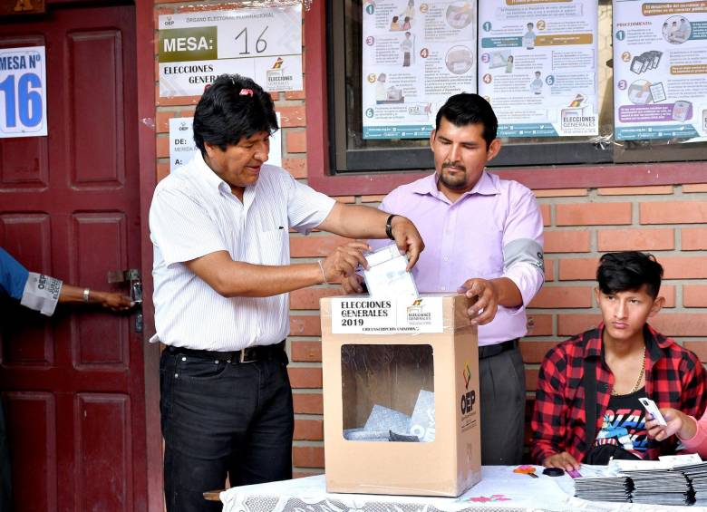 Evo Morales, habiá ganado todas sus elecciones anteriores en la primera vuelta. En dos meses volverá a las urnas. FOTO efe
