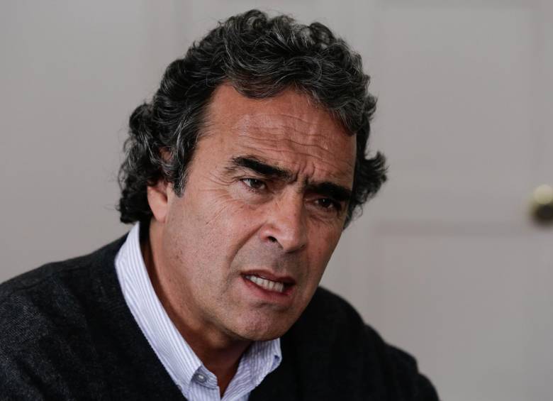 Fajardo, excandidato presidencial por el Partido Verde, fue gobernador de Antioquia entre 2012 y 2015. FOTO: (ARCHIVO Colprensa - Sofía Toscano)
