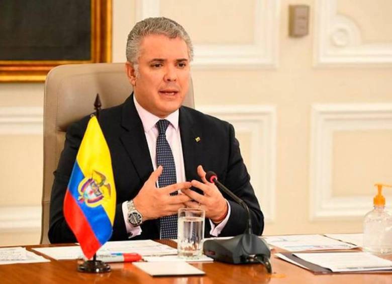 Duque se sostiene en no acatar fallo que exige PCR negativa a viajeros foráneos
