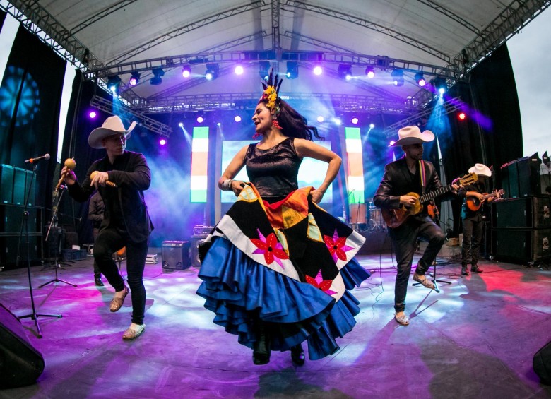El grupo que dirige Ana Veydó grabó el espectáculo en los Llanos Orientales. Foto: cortesía Cimarrón 