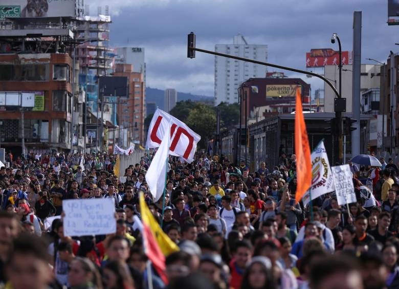 Manifestantes que participaron en una marcha por el paro nacional el pasado 27 de noviembre. FOTO COLPRENSA
