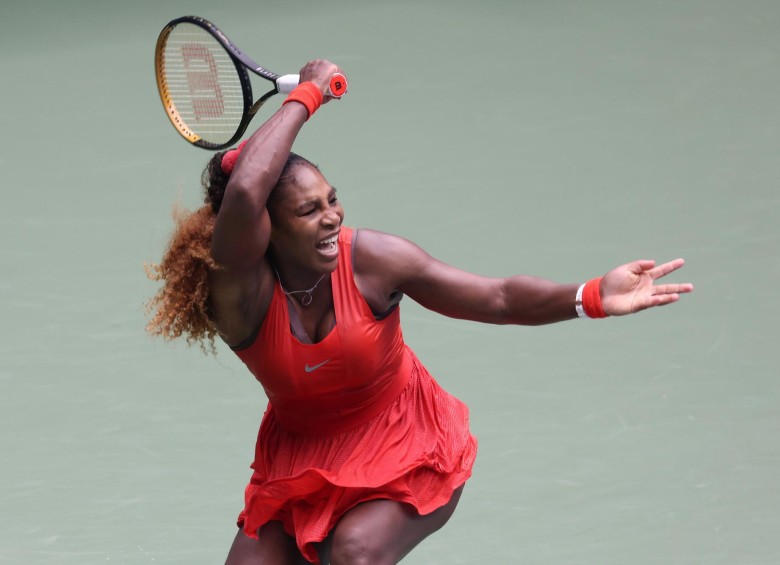 Serena Williams, de 38 años, sigue impresionando en el tenis. FOTO: AFP