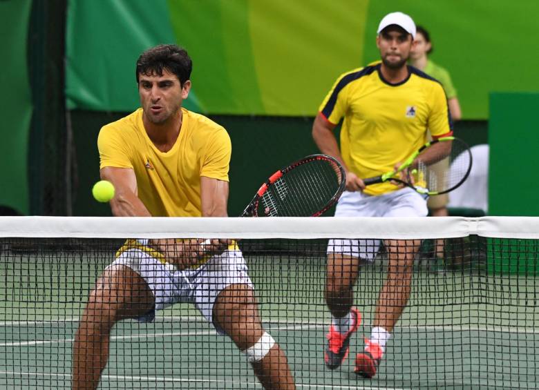 Robert Farah (adelante) y Juan Sebastián Cabal. FOTO reuters