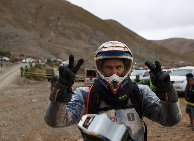 Mateo resiste la inclemencia del Dakar