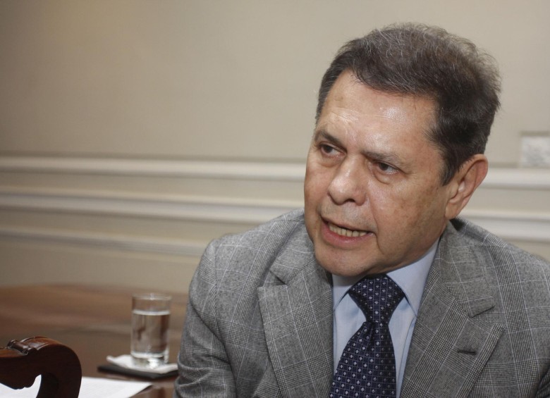 Según la defensa de Carlos Mattos, el cáncer de próstata que padece ha impedido que acuda al consulado colombiano en Madrid para atender el proceso judicial. FOTO Colprensa