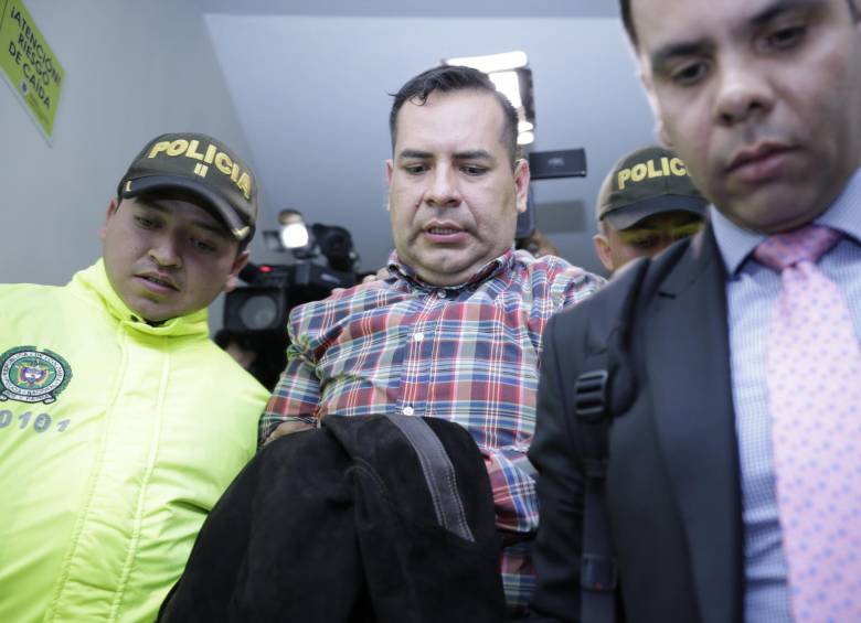 El capitán Álvarez durante su ingreso este jueves a la audiencia. Foto: Colprensa
