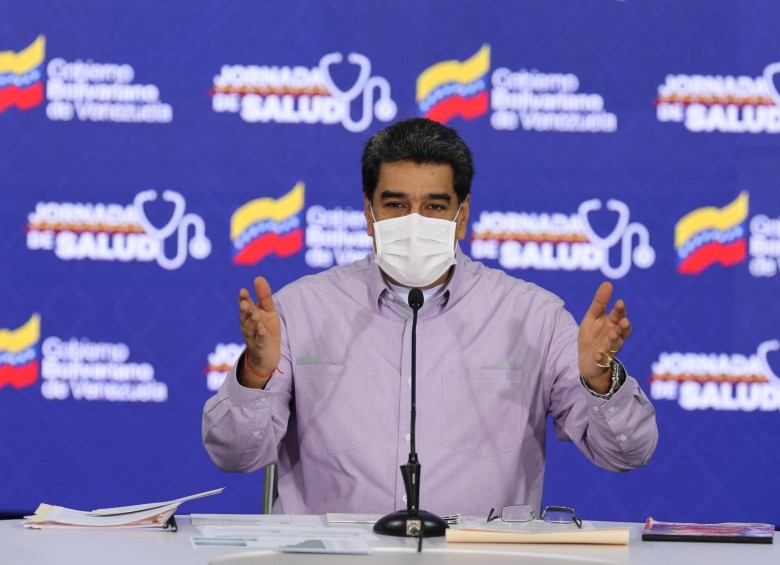 El presidente venezolano, Nicolás Maduro, acusó este miércoles a su par colombiano, Iván Duque, de un supuesto plan para infectar con COVID-19 a venezolanos. Foto: AFP. 