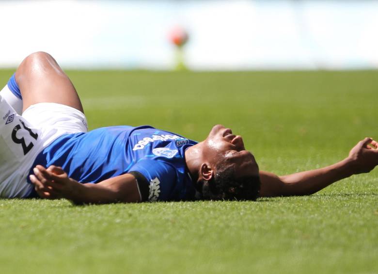 Mina llevaba 137 días sin ser titular con el Everton. FOTO AFP