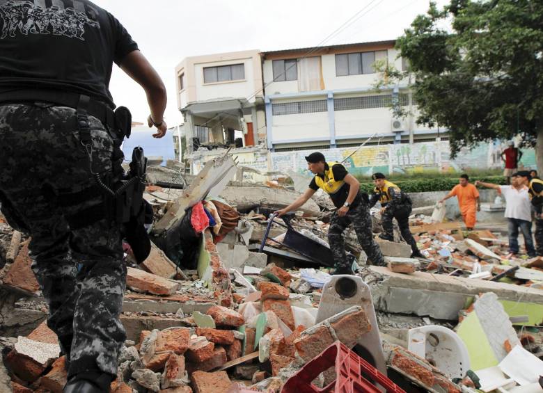El terremoto registrado el pasado sábado es uno de los de mayor intensidad que ha registrado el país a lo largo de su historia. FOTO REUTERS