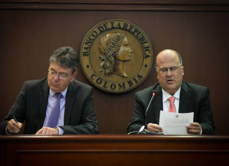 El último informe del Banco de la República sobre la deuda externa indicó que, a abril, el monto de este indicador llegó a US$106.376 millones, lo que representa 32,9% del PIB. FOTO COLPRENSA