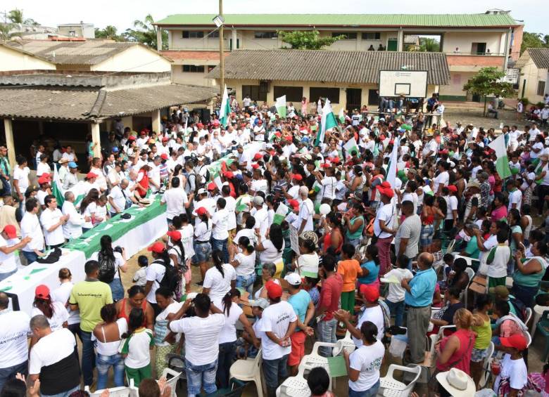 Diputados de Antioquia sesionaron en Belén de Bajirá. FOTO CORTESÍA GOBERNACIÓN DE ANTIOQUIA