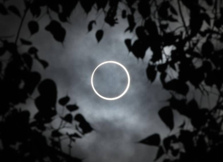 Esto fue lo que las nubes dejaron ver en India. FOTO AFP