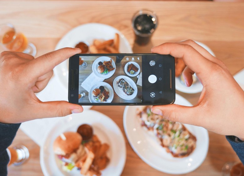 Instagram tiene 1.082 millones de usuarios en todo el mundo, según el último informe We Are Digital 2020. Foto: Eaters Collective vía Unsplash