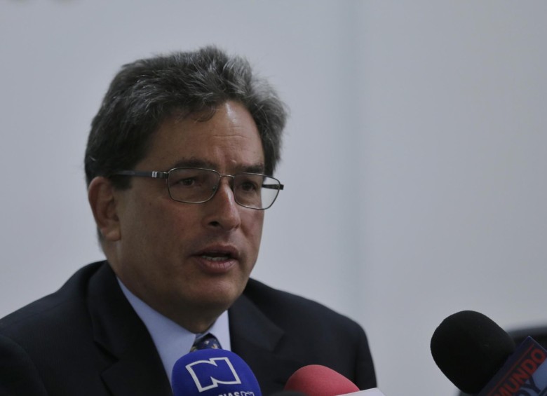 Alberto Carrasquilla, ministro de Hacienda, va hoy al Senado a debate de control político. Foto: Colprensa
