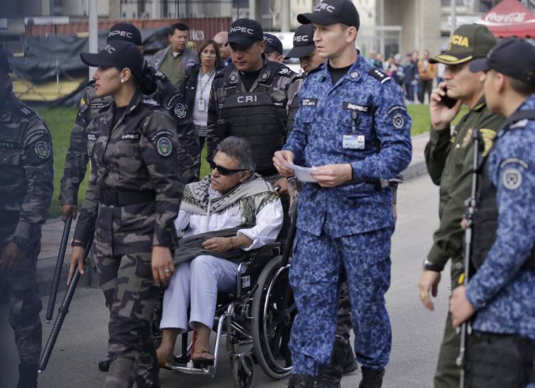 Luego de salir de la cárcel momentáneamente, Jesús Santrich fue recapturado por personal del CTI. FOTO Colprensa