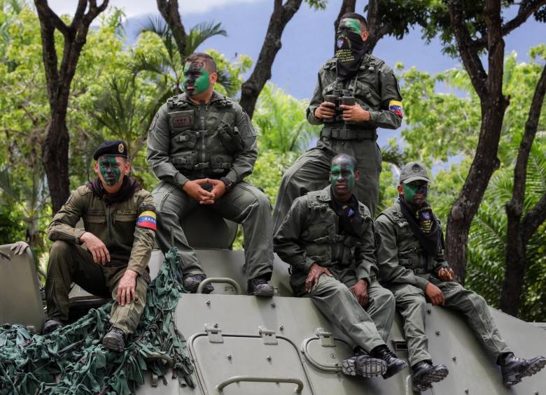 Militares durante desfile en Caracas. FOTO EFE