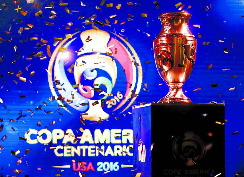 Una de las diferencias con los demás trofeos es el color, del plateado tradicional pasó a un cobrizo. FOTO Colprensa