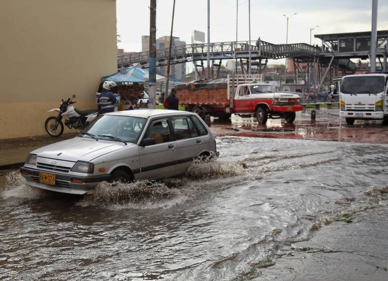 La temporada de lluvias también ha afectado a Bogotá. FOTO COLPRENSA