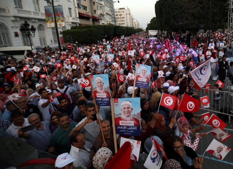 Abdelfattah Mourou, del Partido del Renacimiento, es uno de los favoritos para ganar estas segundas elecciones democráticas de Túnez desde que el país vivió la Primavera Árabe. FOTO Reuters