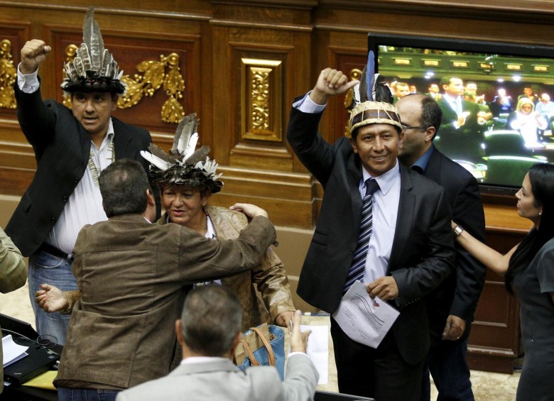 Julio Ygarza, Nuria Guarulla y Malumar Baloa fueron los tres diputados del Amazonas que fueron posesionados FOTO reuters
