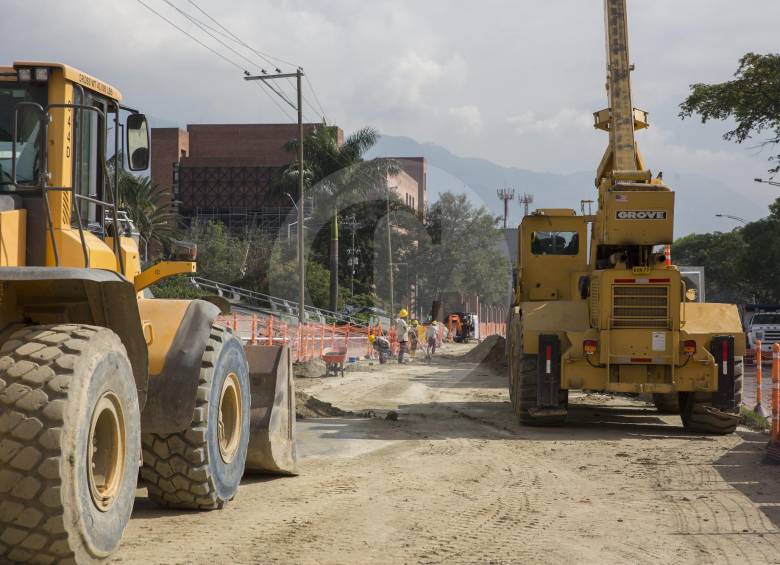La Alcaldía de Medellín destinará un presupuesto inicial de 894.000 millones de pesos para iniciar las obras de infraestructura comprendidas en el programa de gobierno del alcalde Federico Gutiérrez. FOTOS julio c. herrera, Edwin bustamante