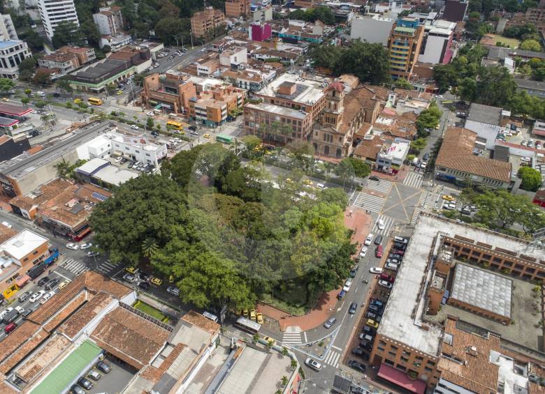 El Parque de El Poblado será remodelado este año. La obra no ha sido socializada, dice comunidad. FOTO Esteban Vanegas