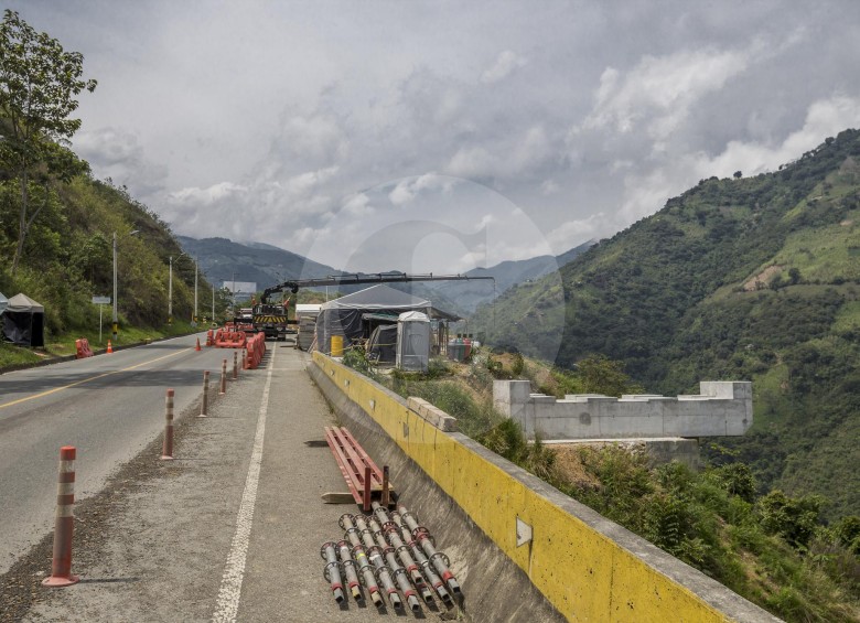 Las obras de la Autopista al Mar 1 tienen 130 frentes de obra activos y el que afecta la Granja del Politécnico podrá continuar con obras de protección a la labor investigativa. FOTO Santiago Mesa