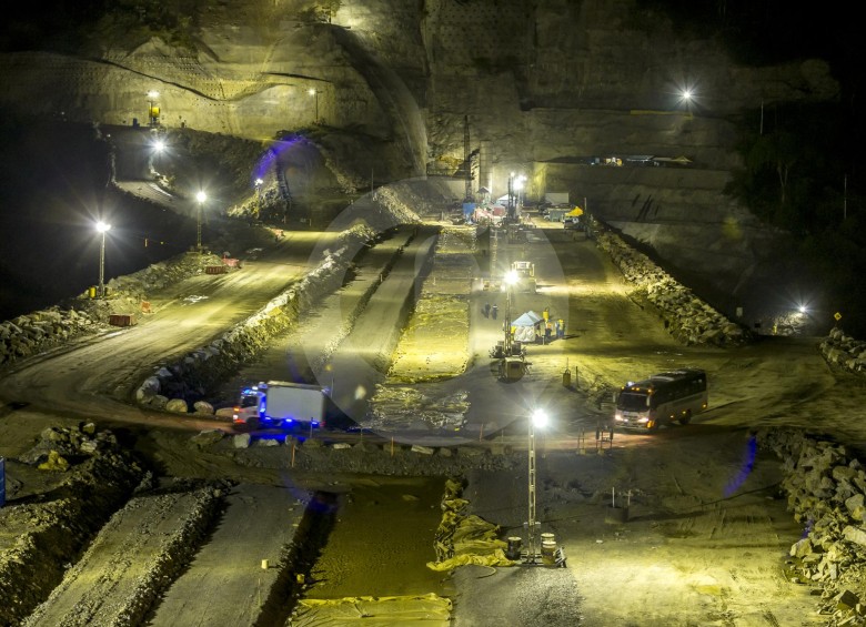 El consorcio constructor CCCI Ituango avanza en la estabilización del megaproyecto. La presa (imagen) subiría los 17 metros que le faltan en los próximos tres meses. FOTO juan antonio sánchez