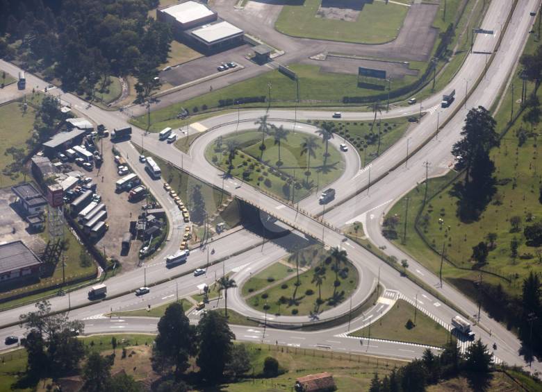 En Oriente es fundamental una mejora en la movilidad y la conectividad entre sus municipios, aspecto que podría beneficiarse con la creación de su área metropolitana. FOTO esteban vanegas
