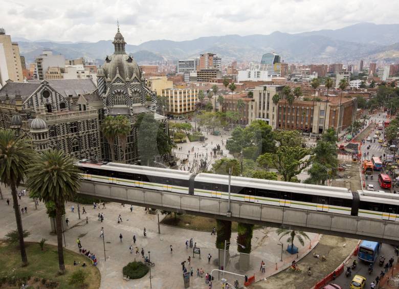  Panorámica de Medellín, en el sector del centro. FOTO: Edwin Bustamante Restrepo.
