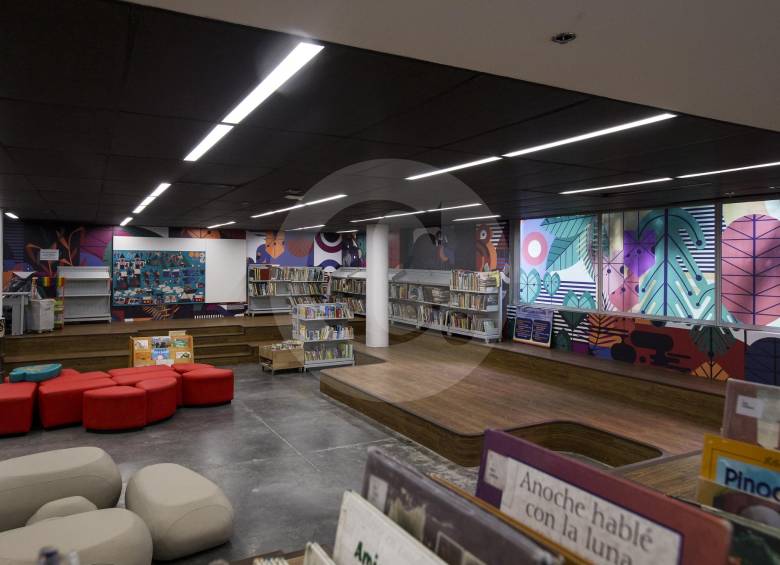 Entre las novedades figuran la consolidación de la sala infantil, además de otras colecciones audiovisuales. En el proceso de remodelación se protegieron las obras artísticas. FOTO Santiago Mesa
