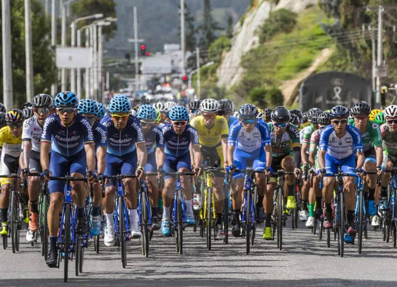 Un total de 98 corredores, de los 142 inscritos inicialmente por los 15 equipos participantes, terminaron la Vuelta a Colombia 2019 que finalizó en el departamento de Boyacá. FOTO Edwin Bustamante