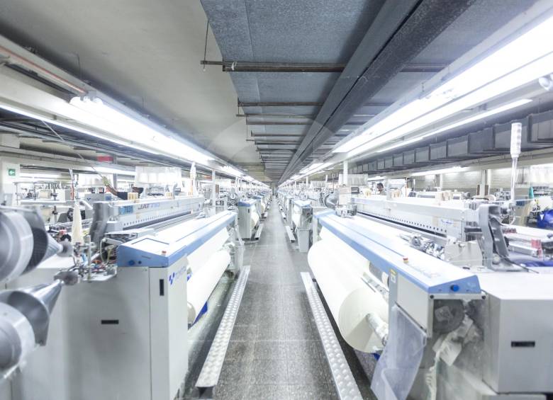 La producción del sector textil colombiano entre enero y octubre creció 2 %, según el viceministro Saúl Pineda. FOTO camilo suárez