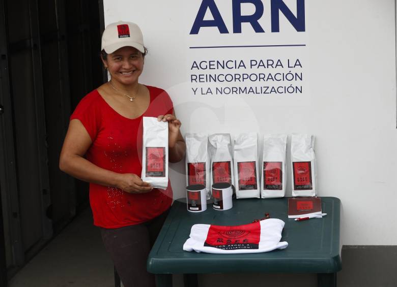 Claudia dice que la empresa familiar espera crecer y aportarle a la reconciliación con la comunidad. FOTO Manuel Saldarriaga