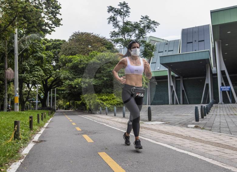Fueron pocas las personas que llegaron hasta el anillo interno del Atanasio Girardot para trotar o caminar.