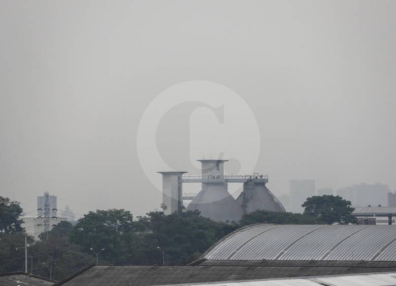Así amaneció el aire en el primer día de extensión de pico y placa