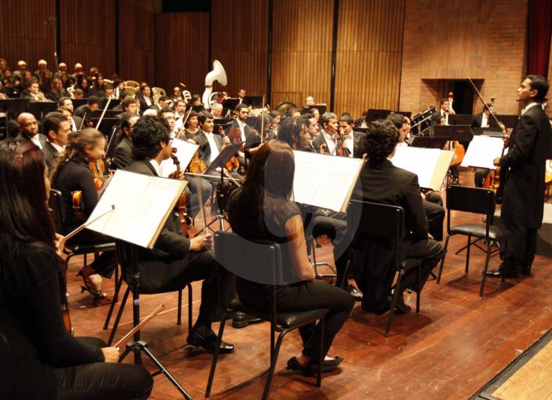 Según el comunicado firmado Orquesta Filarmónica y el Teatro Metropolitano se debe a un problema de fuerza mayor que tiene que ver con “la atención inminente de un trabajo de mantenimiento extraordinario que afecta la zona de tramoya de la Sala”. FOTO Archivo