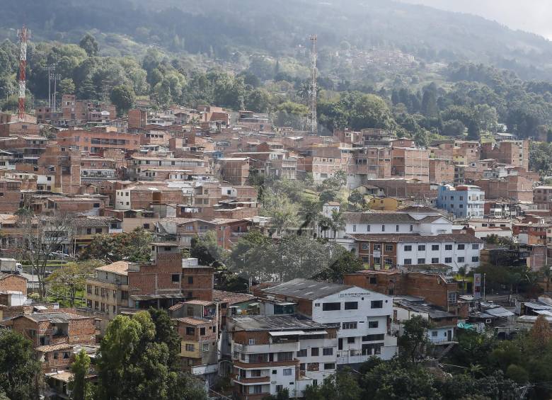 El corregimiento de San Cristóbal fue la comuna de Medellín que más creció poblacionalmente en la última década, al pasar de 25.815 habitantes en 2005 a 86.315 en 2016. FOTO manuel saldarriaga