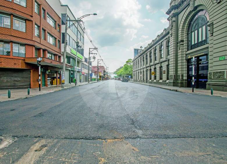 Así se ve la carrera Carabobo, entre San Juan y Los Huesos, tras la pavimentación con la mezcla asfáltica SMA. FOTO santiago mesa